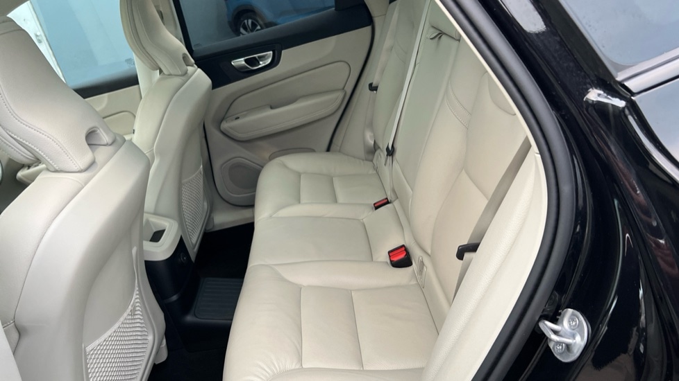 Used Volvo XC60 2025 for sale - 76773376: Photo 38