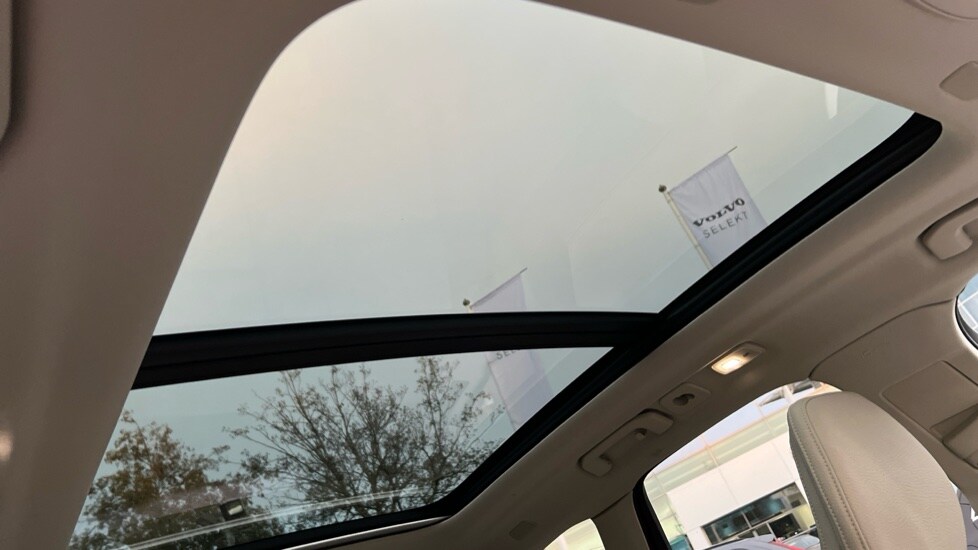 Used Volvo XC60 2025 for sale - 76773376: Photo 44