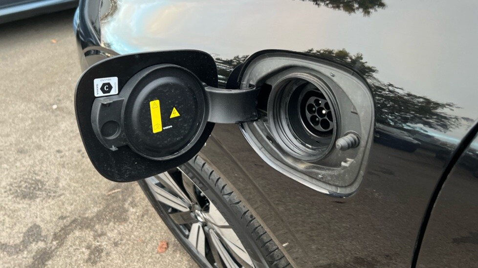 Used Volvo XC60 2025 for sale - 76773376: Photo 45