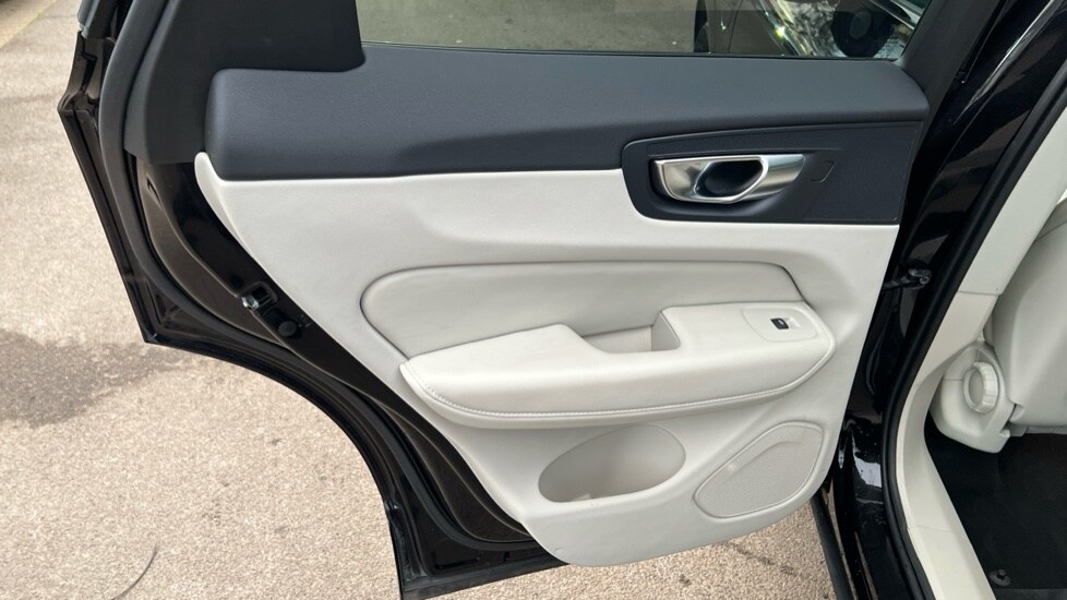 Used Volvo XC60 2025 for sale - 76773376: Photo 48