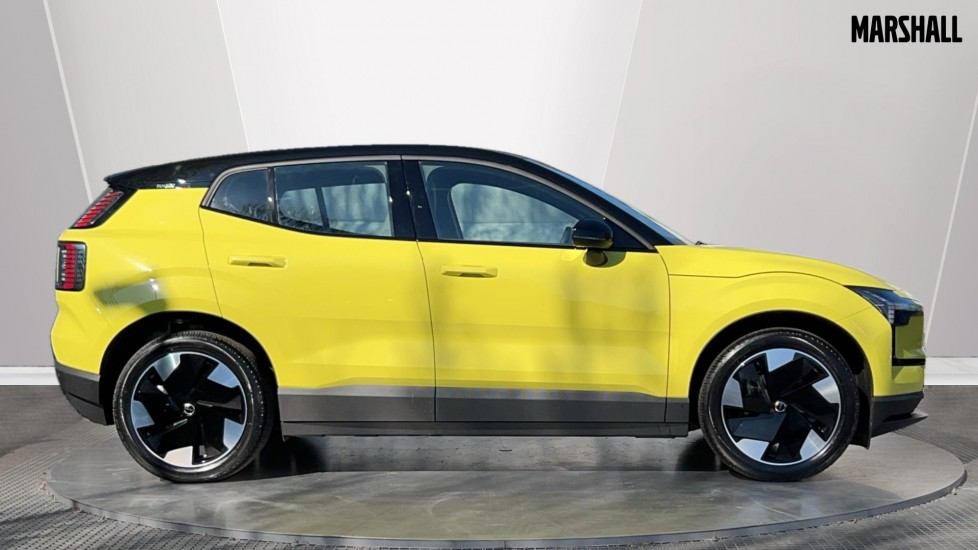 Used Volvo EX30 2025 for sale - 76704498: Photo 3