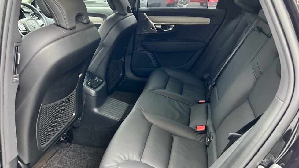 Used Volvo V90 2024 for sale - 76161326: Photo 10