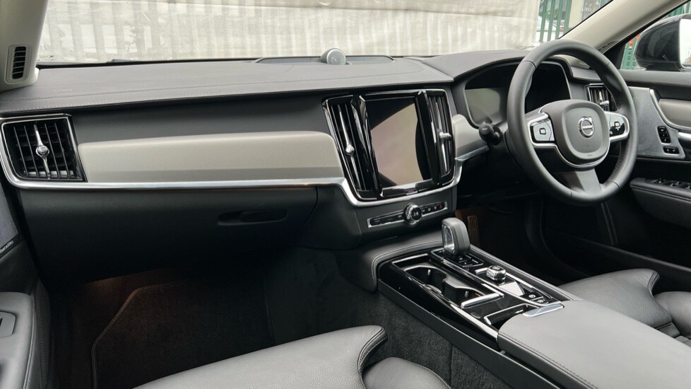 Used Volvo V90 2024 for sale - 76161326: Photo 4