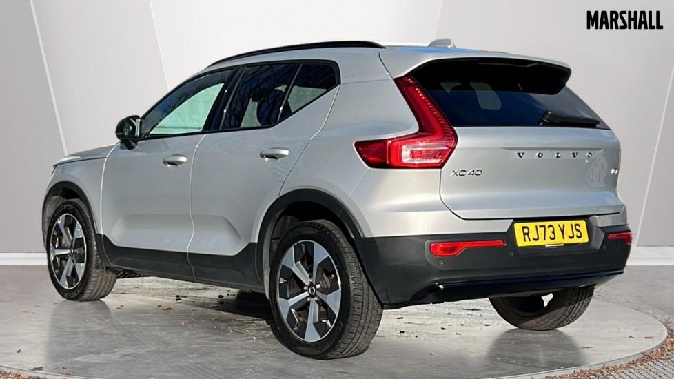 Used Volvo XC40 2023 for sale - 76587010: Photo 2