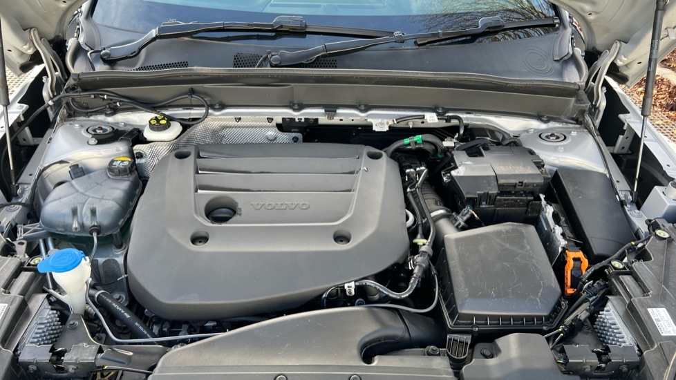 Used Volvo XC40 2023 for sale - 76587010: Photo 23