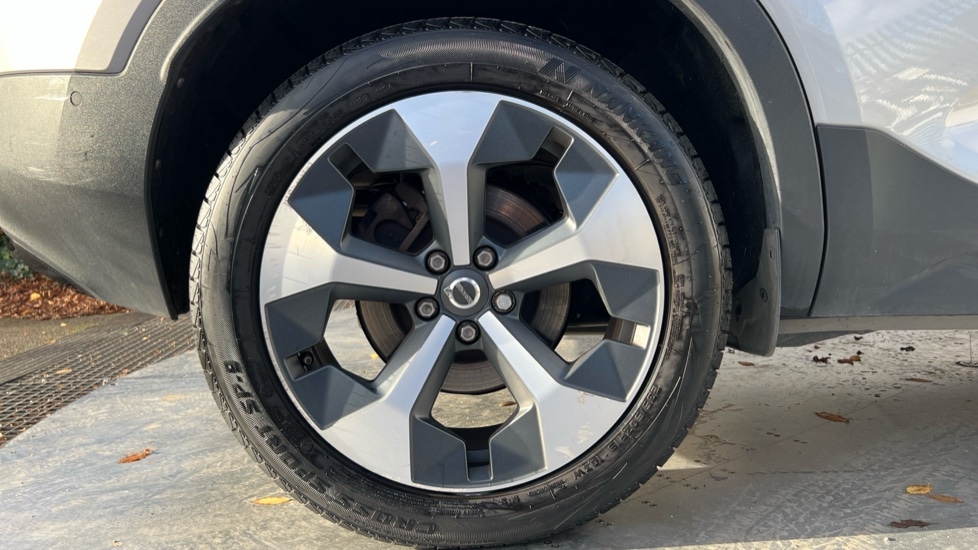 Used Volvo XC40 2023 for sale - 76587010: Photo 24