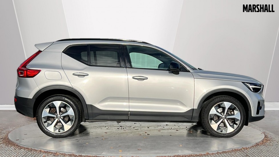 Used Volvo XC40 2023 for sale - 76587010: Photo 3