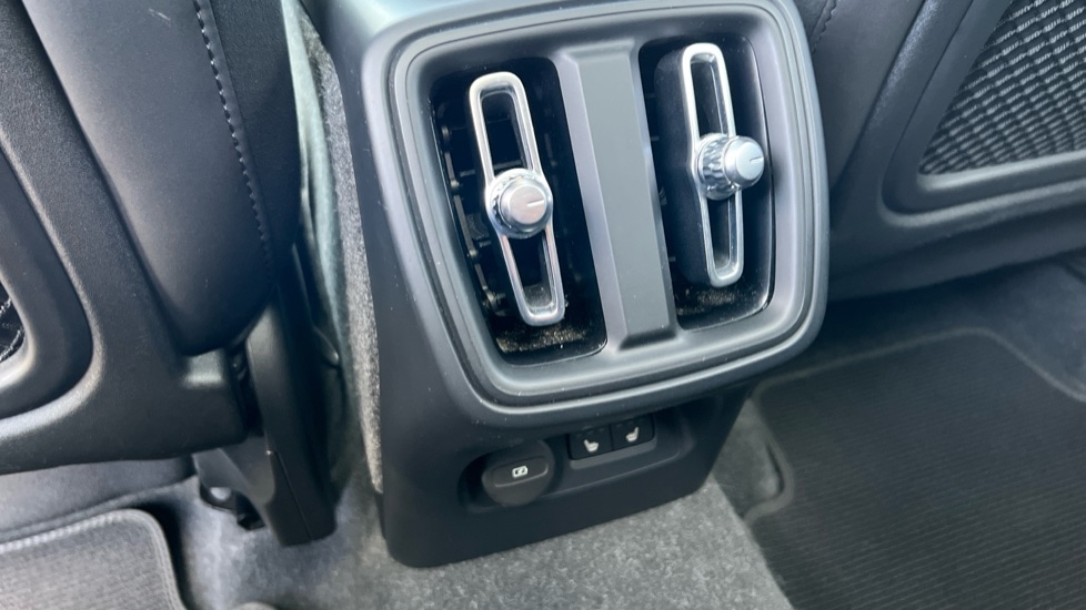 Used Volvo XC40 2023 for sale - 76587010: Photo 48