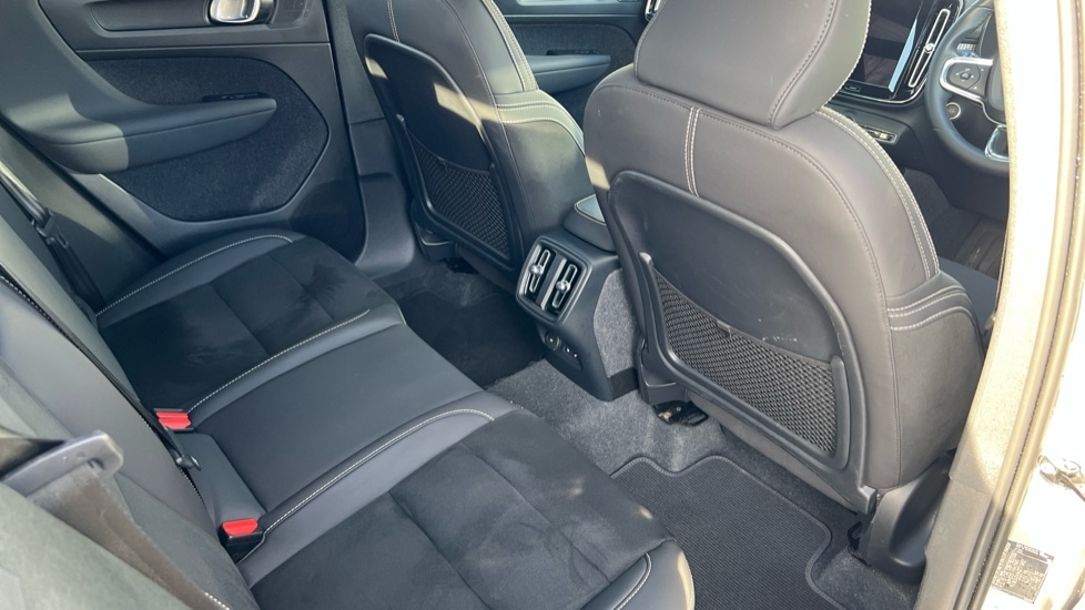 Used Volvo XC40 2023 for sale - 76587010: Photo 49