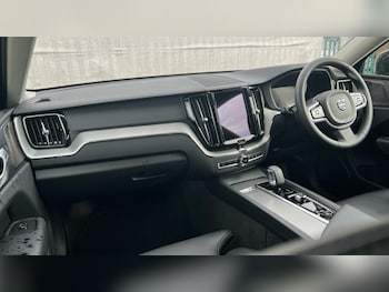 Used Volvo XC60 2023 for sale - 76321994: Photo
