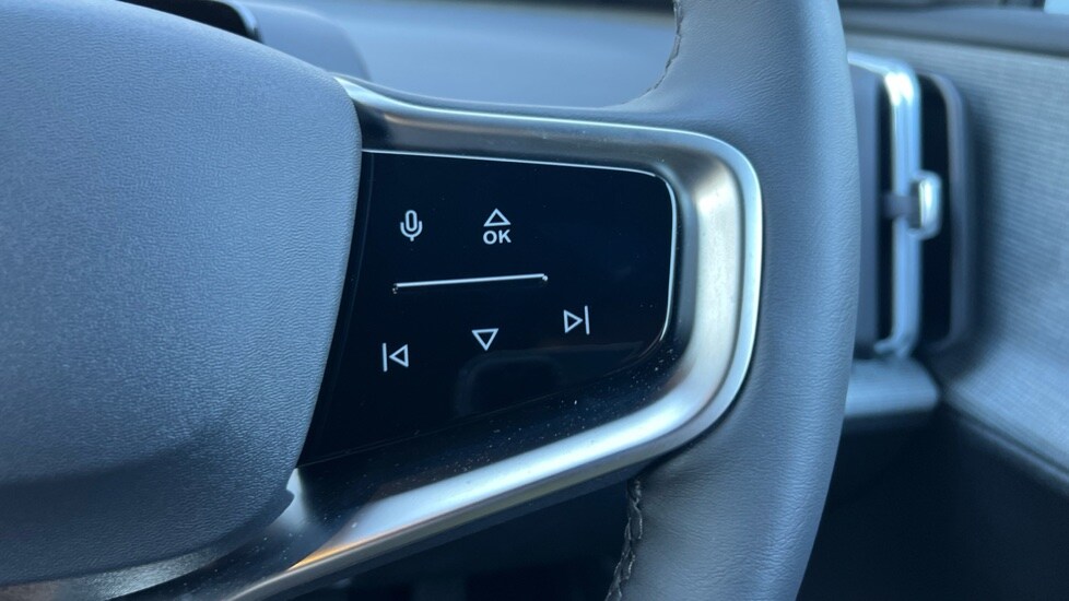 Used Volvo EX30 2025 for sale - 75472401: Photo 19