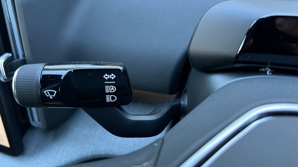 Used Volvo EX30 2025 for sale - 75472401: Photo 28