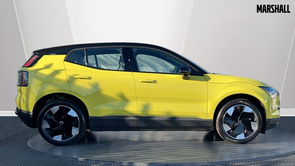 Used Volvo EX30 2025 for sale - 75472401: Photo 3