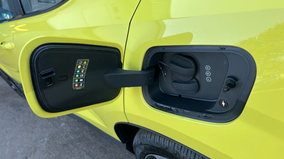 Used Volvo EX30 2025 for sale - 75472401: Photo 39