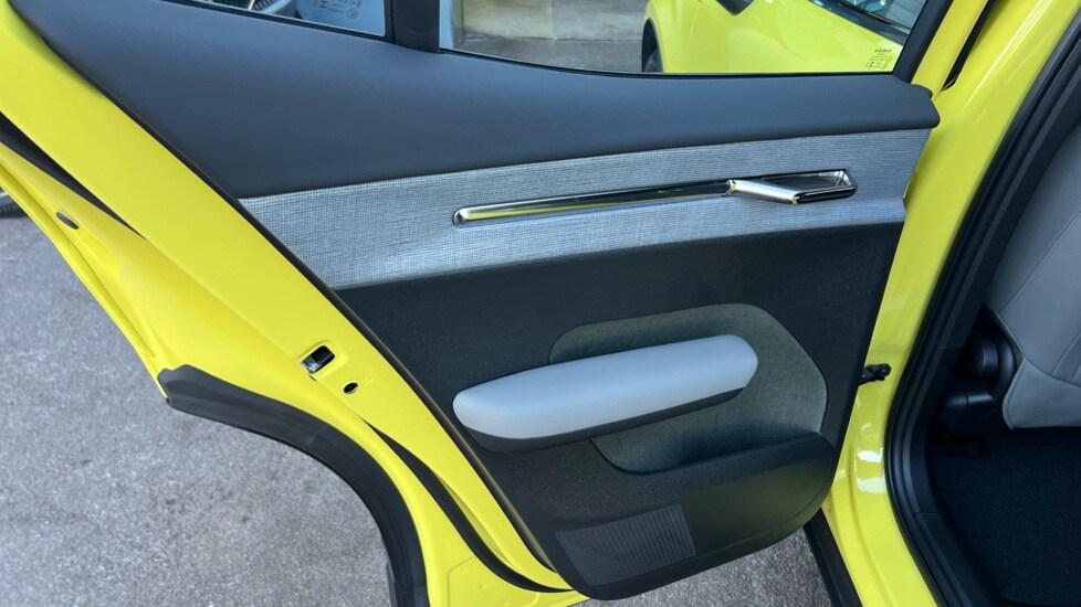 Used Volvo EX30 2025 for sale - 75472401: Photo 46