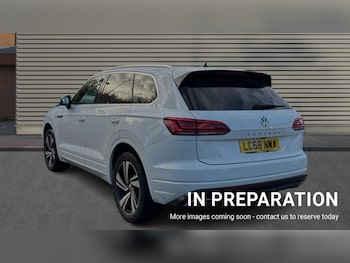 Used Volkswagen Touareg 2018 for sale - 76434736: Photo