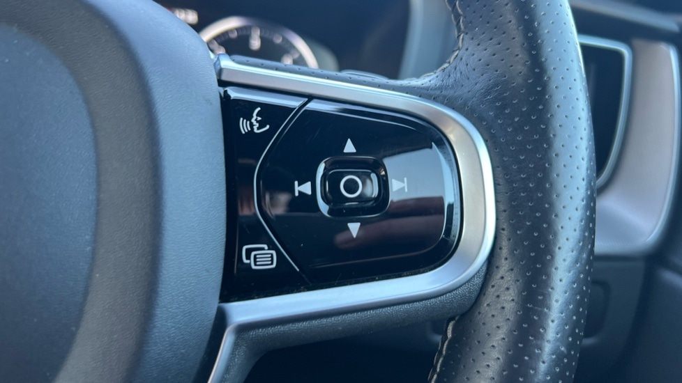 Used Volvo XC60 2019 for sale - 76888654: Photo 22