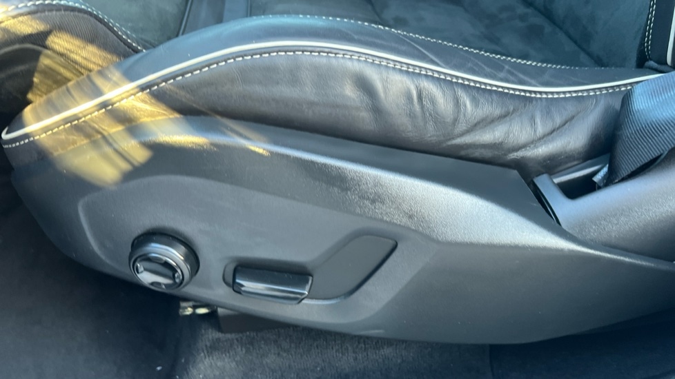 Used Volvo XC60 2019 for sale - 76888654: Photo 38