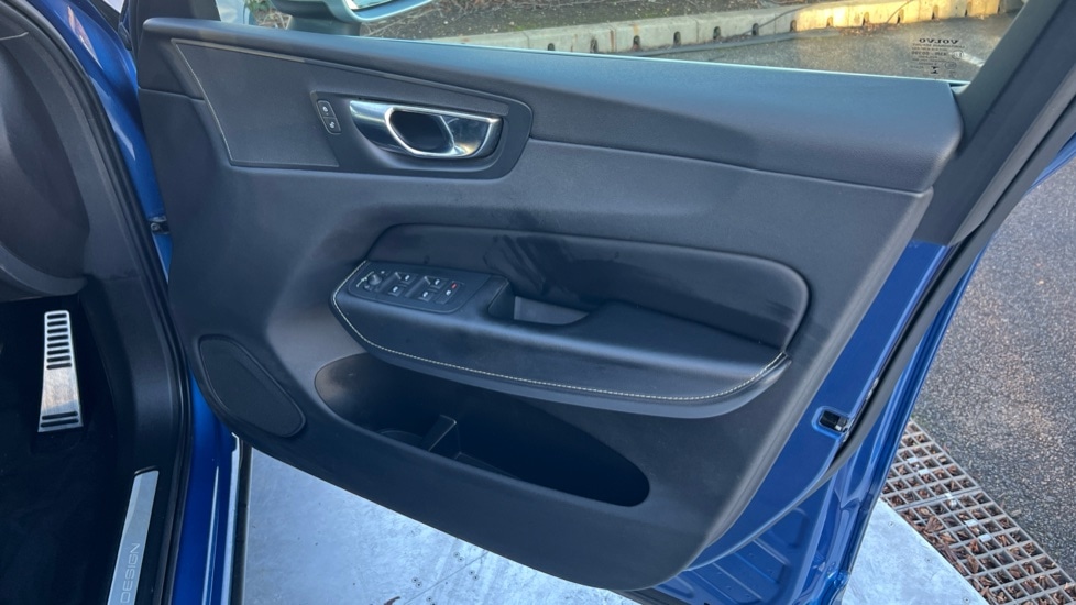 Used Volvo XC60 2019 for sale - 76888654: Photo 42