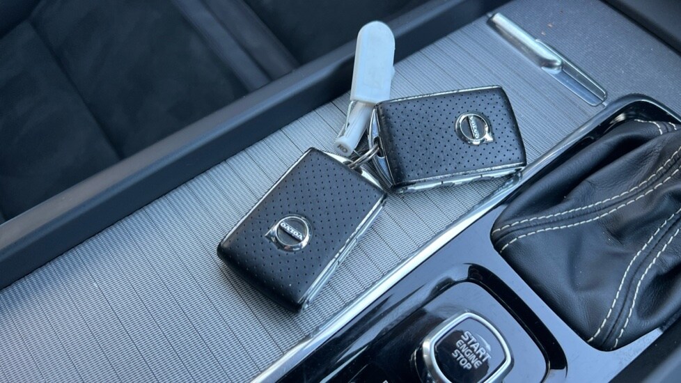 Used Volvo XC60 2019 for sale - 76888654: Photo 44