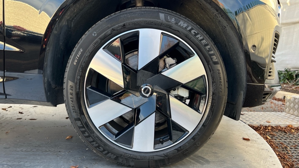 Used Volvo XC60 2025 for sale - 76780381: Photo 16