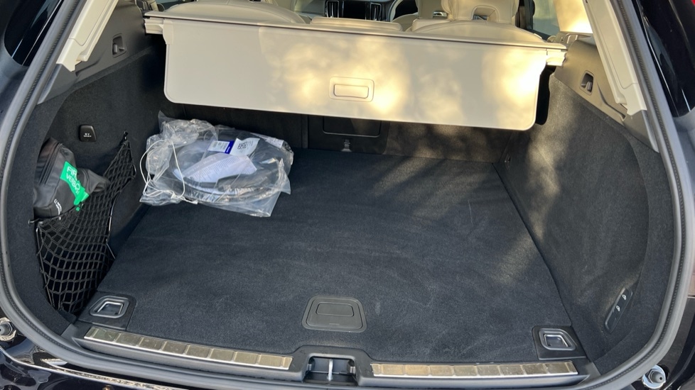 Used Volvo XC60 2025 for sale - 76780381: Photo 17