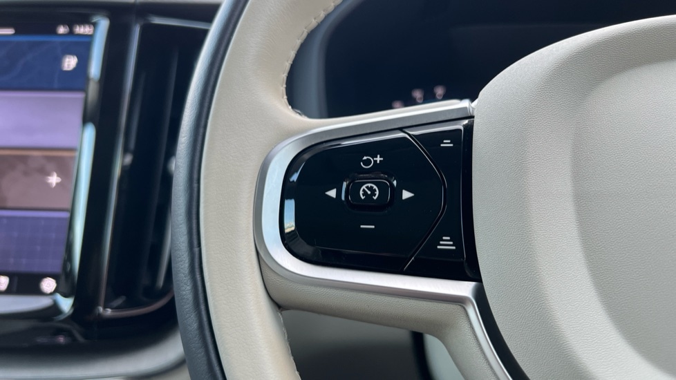 Used Volvo XC60 2025 for sale - 76780381: Photo 18