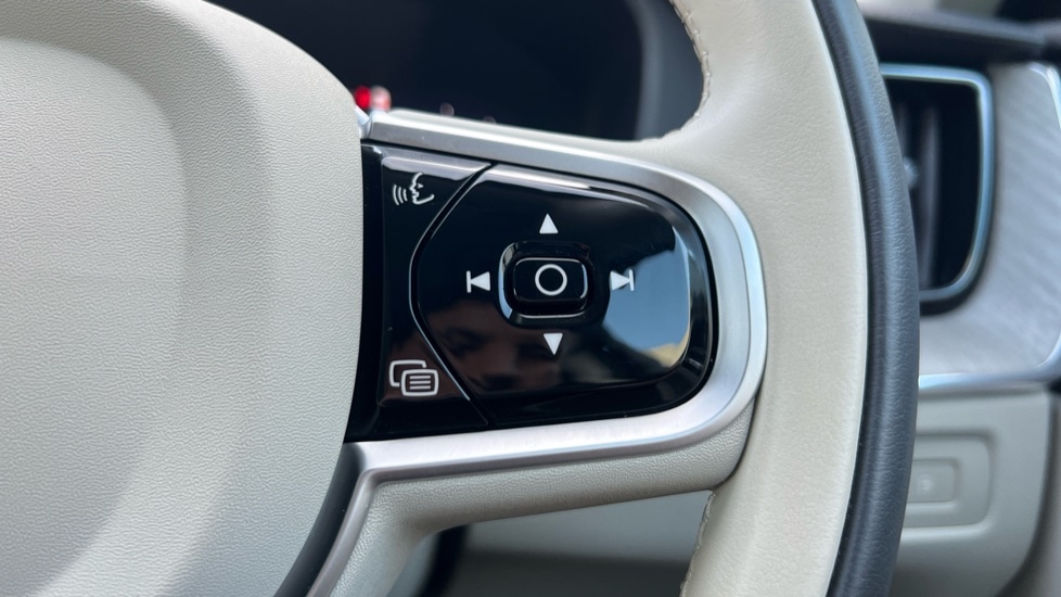 Used Volvo XC60 2025 for sale - 76780381: Photo 19