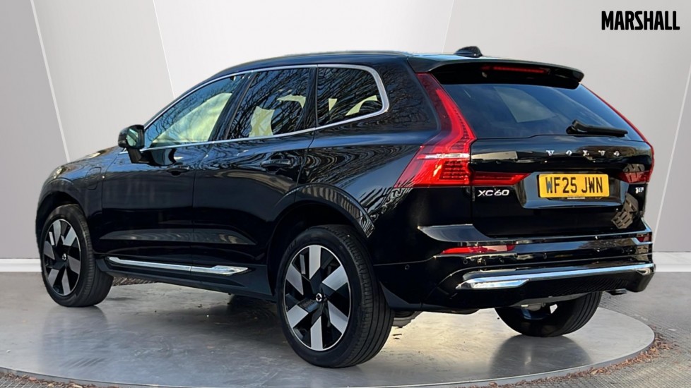 Used Volvo XC60 2025 for sale - 76780381: Photo 2