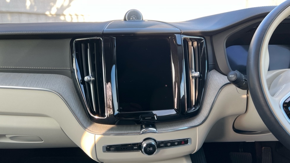 Used Volvo XC60 2025 for sale - 76780381: Photo 22