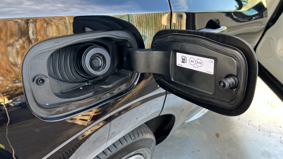 Used Volvo XC60 2025 for sale - 76780381: Photo 42