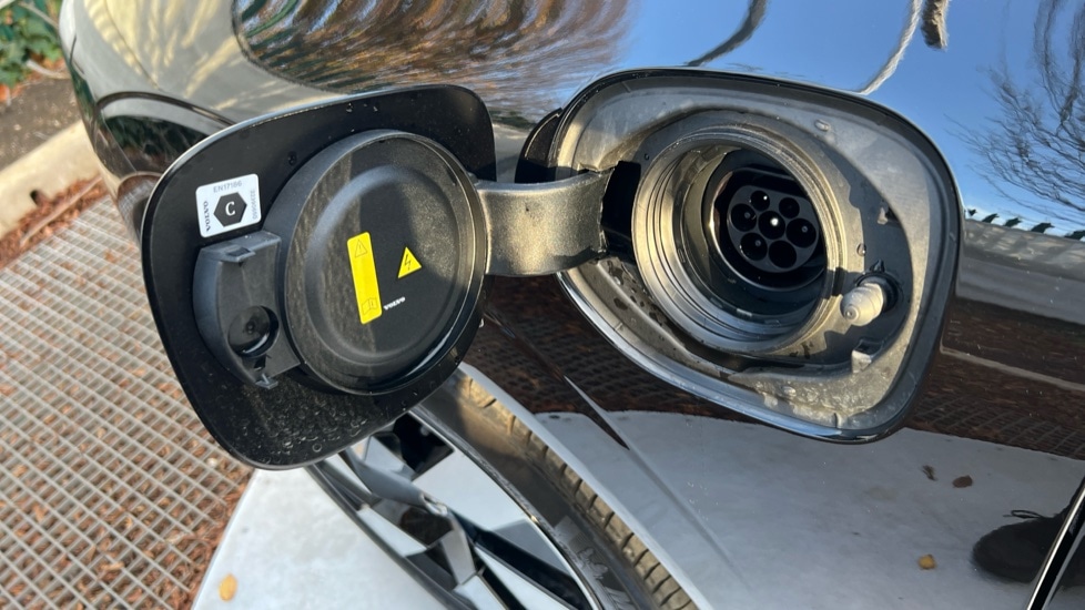 Used Volvo XC60 2025 for sale - 76780381: Photo 45