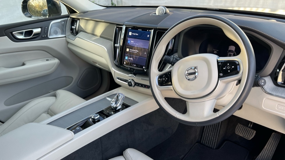 Used Volvo XC60 2025 for sale - 76780381: Photo 5