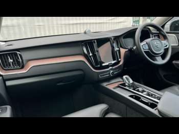Used Volvo XC60 2023 for sale - 75451906: Photo
