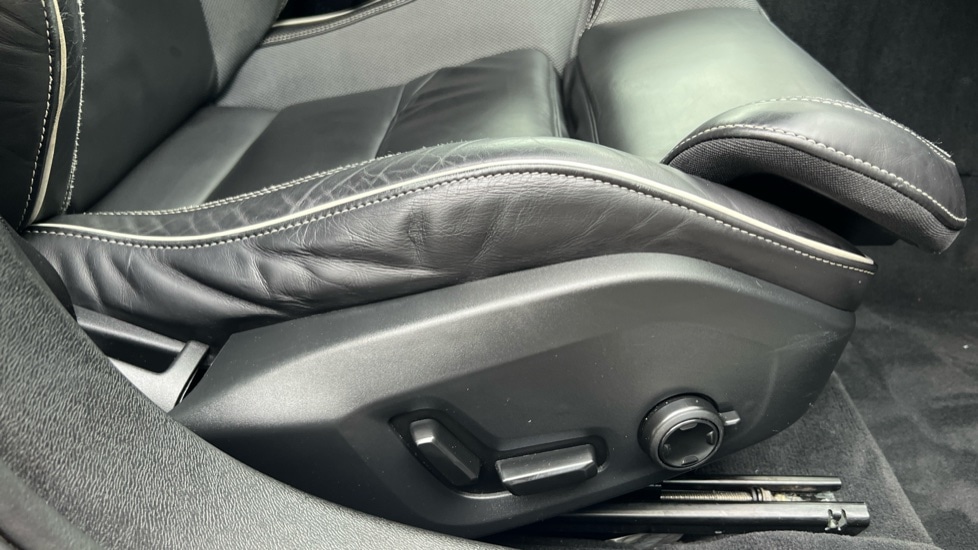 Used Volvo S60 2019 for sale - 76528931: Photo 36