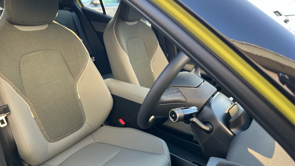 Used Volvo EX30 2025 for sale - 76249893: Photo 9