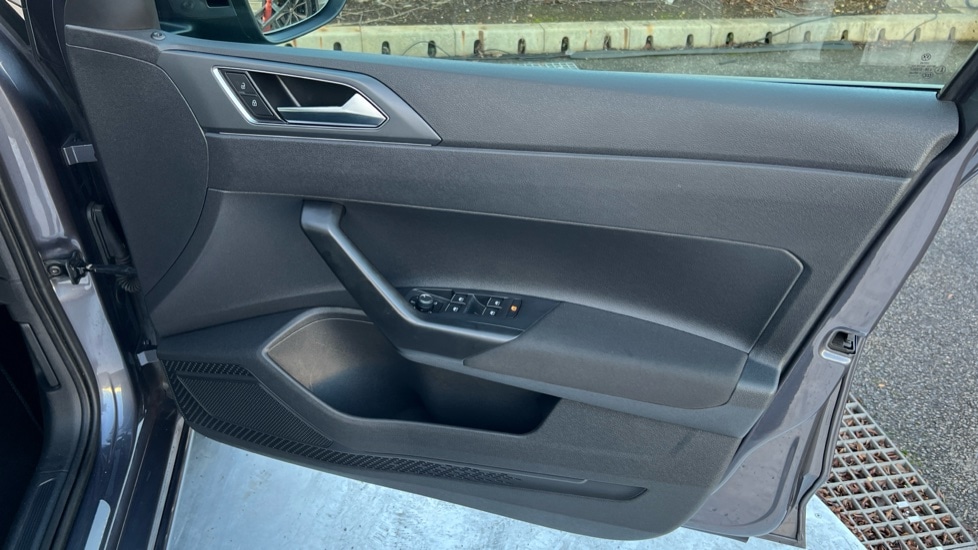 Used Volkswagen Taigo 2022 for sale - 76842063: Photo 40