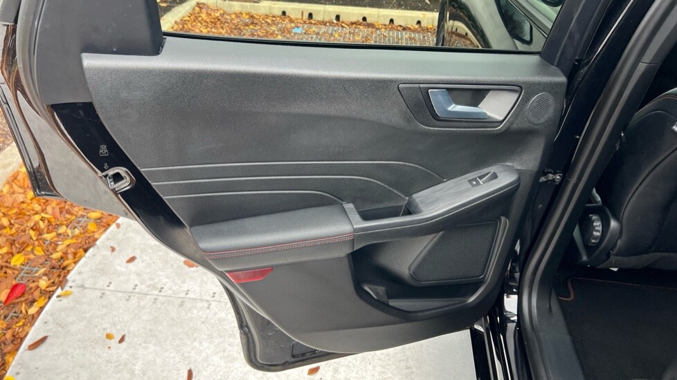 Used Ford Kuga 2022 for sale - 76434975: Photo 41