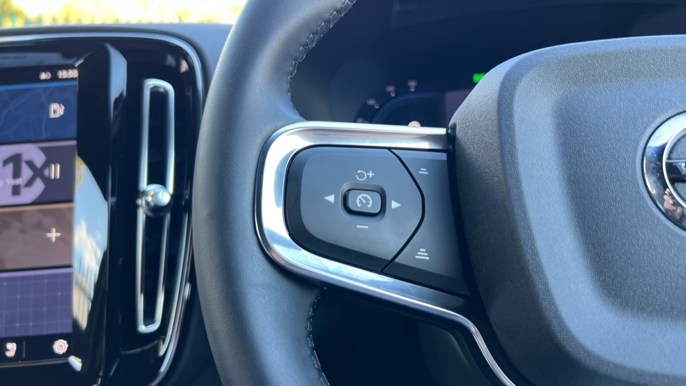 Used Volvo XC40 2025 for sale - 76095945: Photo 18
