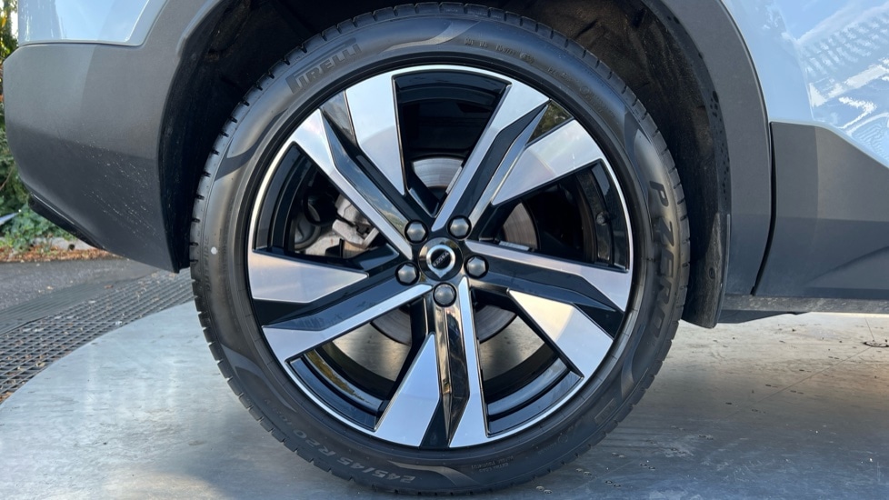 Used Volvo XC40 2025 for sale - 76095945: Photo 24