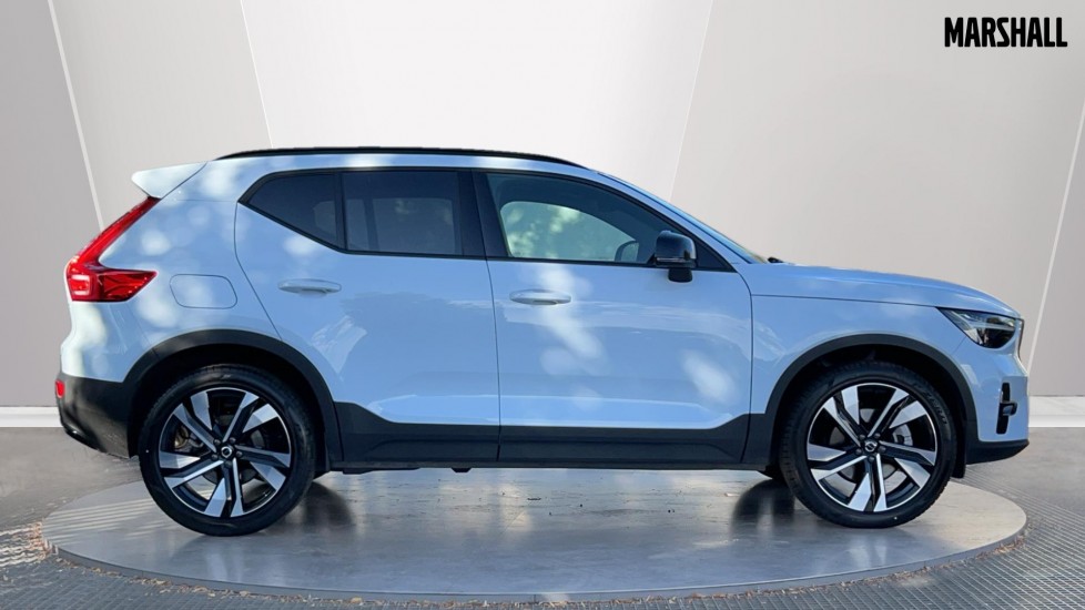 Used Volvo XC40 2025 for sale - 76095945: Photo 3