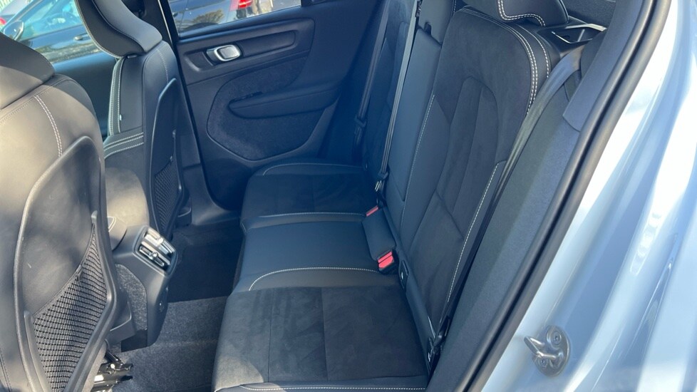 Used Volvo XC40 2025 for sale - 76095945: Photo 38