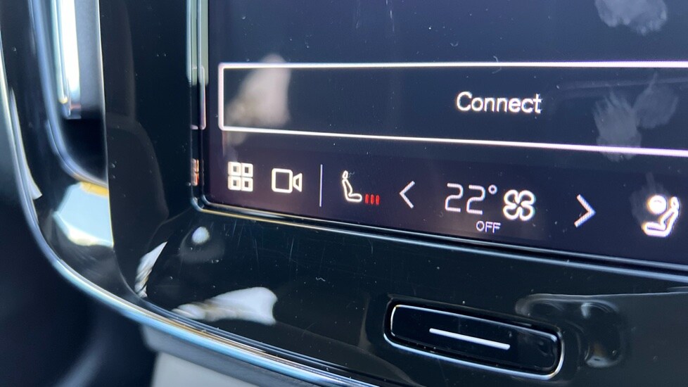 Used Volvo XC40 2025 for sale - 76095945: Photo 51