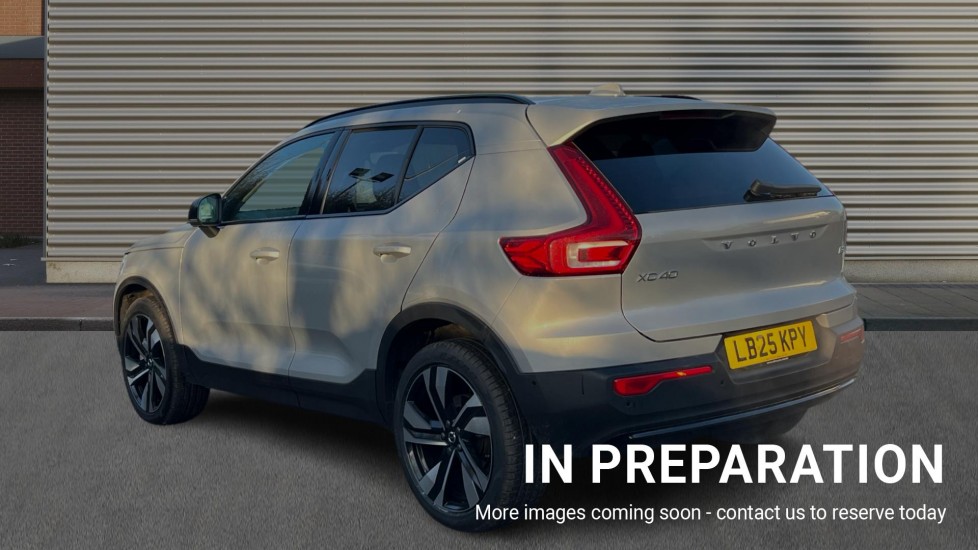 Used Volvo XC40 2025 for sale - 76684224: Photo 2