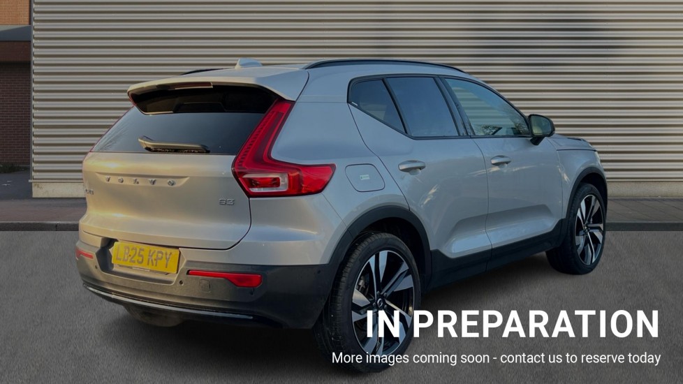 Used Volvo XC40 2025 for sale - 76684224: Photo 4