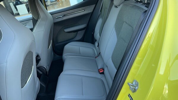Used Volvo EX30 2025 for sale - 75472845: Photo 36