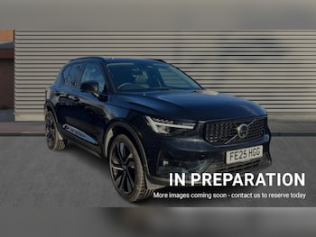 2025 - XC40 2.0 B4P Ultra Dark 5dr Auto