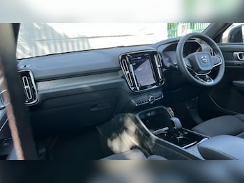 Used Volvo XC40 2022 for sale - 75472730: Photo