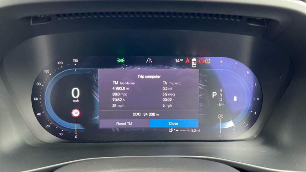 Used Volvo XC40 2023 for sale - 76540053: Photo 11