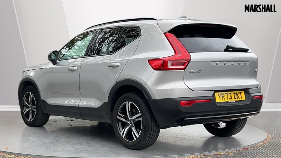 Used Volvo XC40 2023 for sale - 76540053: Photo 2
